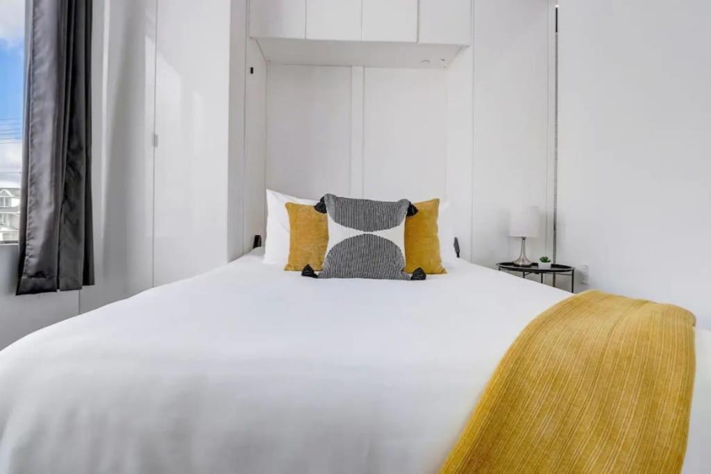 Kcm Mikros Smart Apartments 8 Cleveland Dış mekan fotoğraf